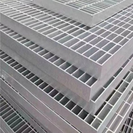 What Makes Aluminum Grating Ideal for Outdoor And Corrosive Environments