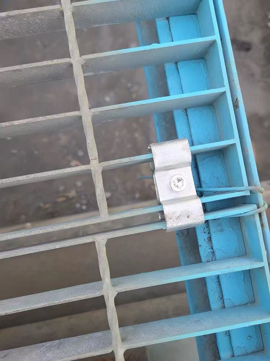 Hot Dip Galvanized Steel Grating Clips for Grating Fixing Installation Wholesale Custom Factory Supply